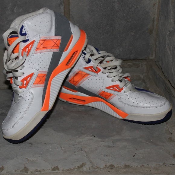 Nike - Picture 2 of 5